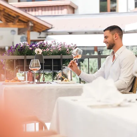 فندق Klausnerhof - Hintertux 4*