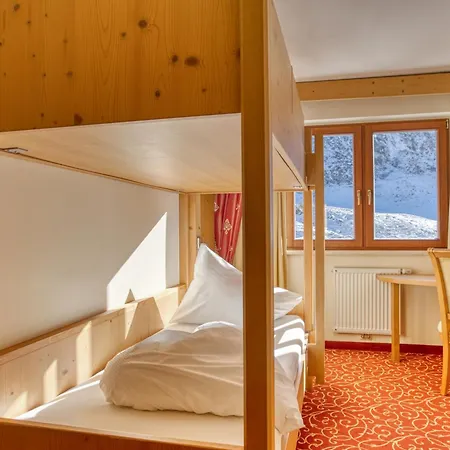 クラウスナーホフ トゥクス