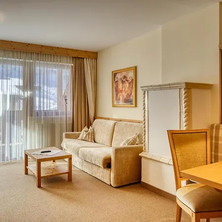 クラウスナーホフ 4* トゥクス