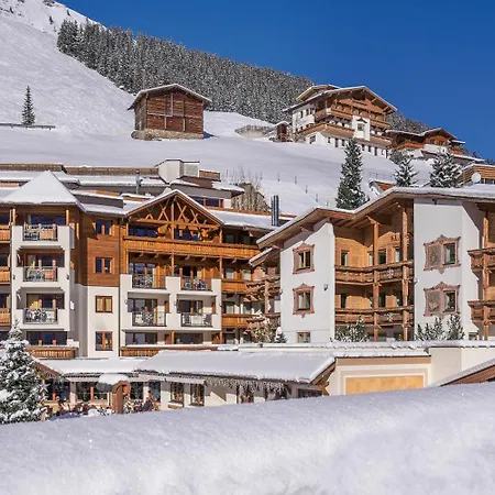 クラウスナーホフ ホテル 4*